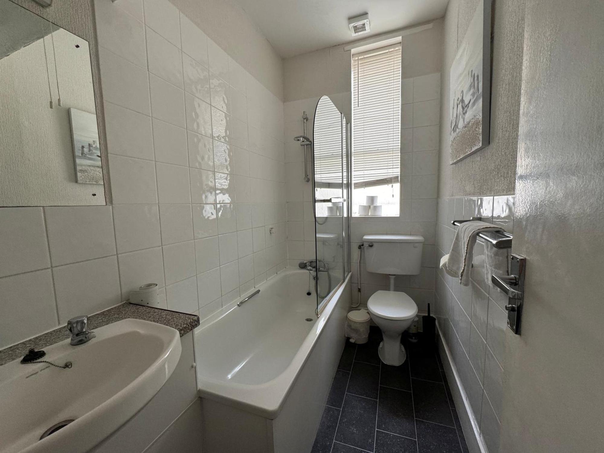 Devonshire House Holiday Flats Істборн Екстер'єр фото